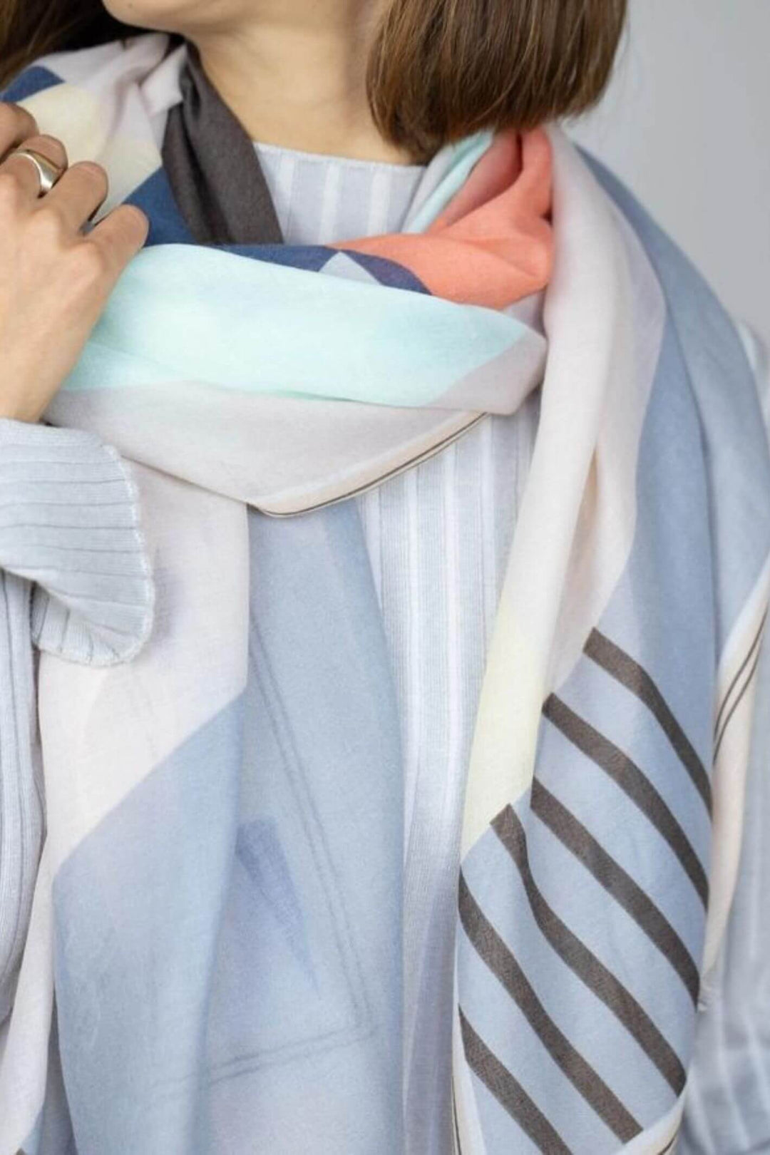 Blue & Peach Geometric Woven Scarf