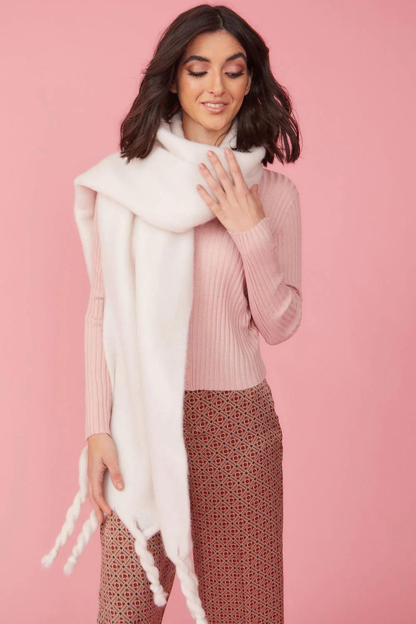 Jayley Cream Cashmere Blend Scarf Experience