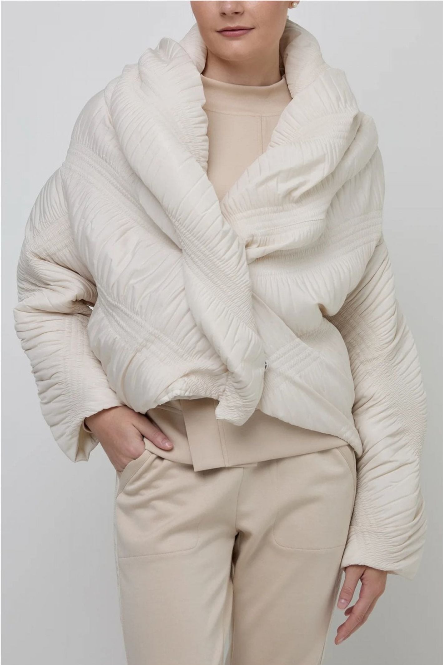 Uchuu CF24-427 Sand Chic Ruffle Coat – Experience Boutique