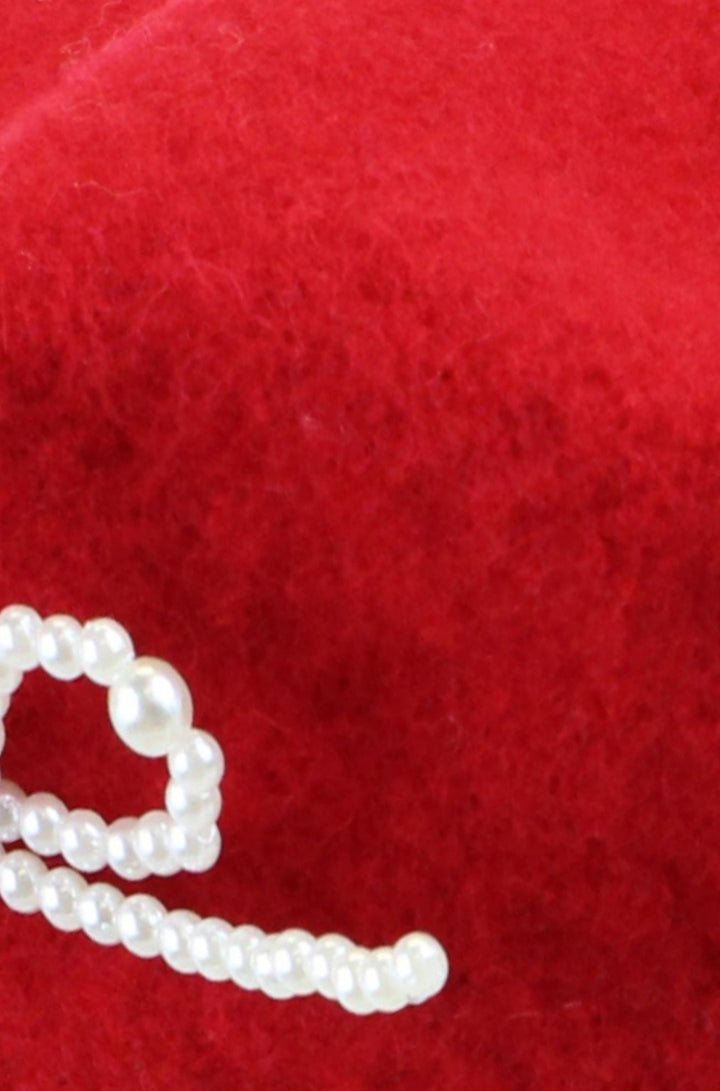 Yumi Red Pearl Bow Beret