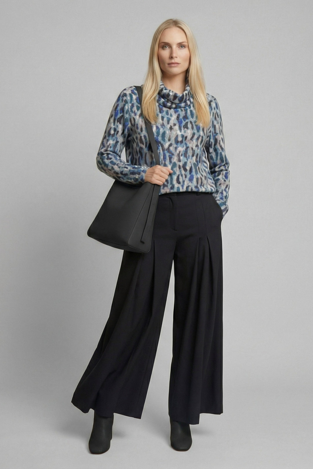 Allison Black Pleat Culotte Trousers 2847