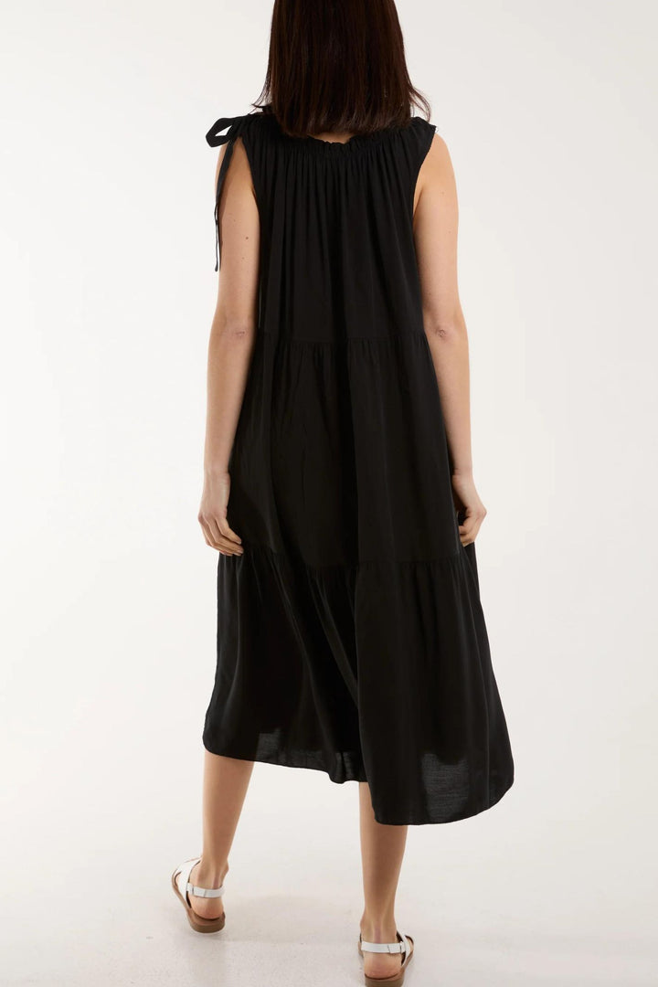 Black Looser Fit Tired Shift Dress