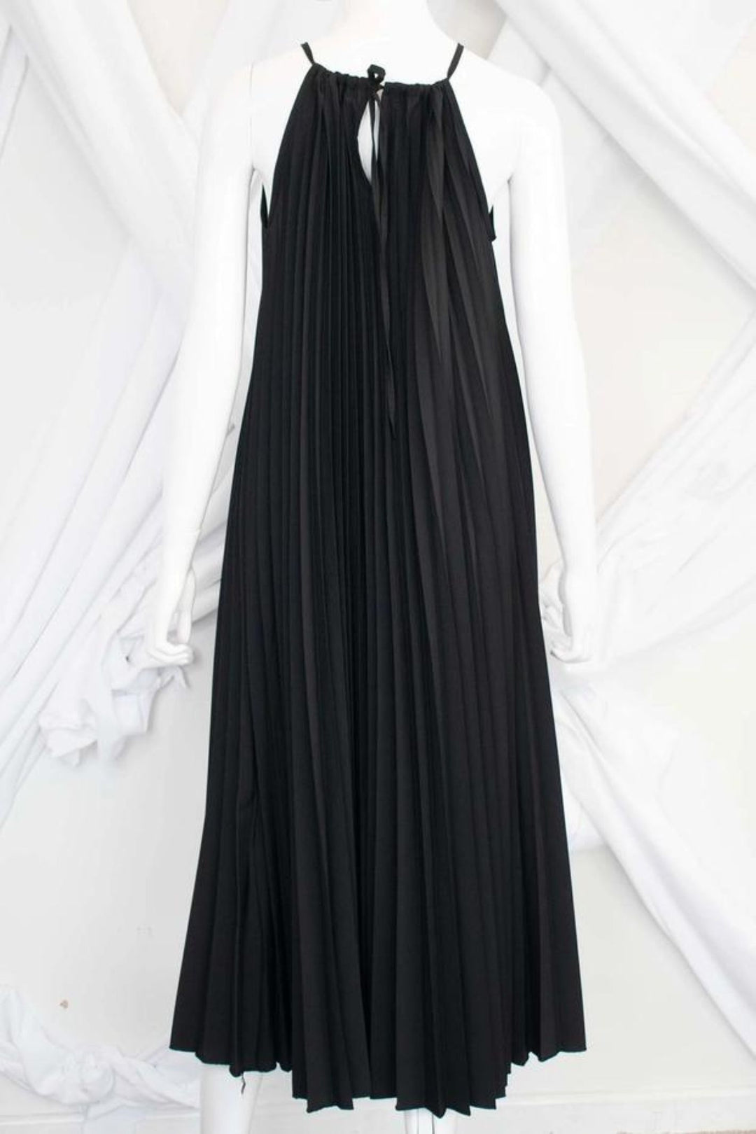 Black Tie Neckline Pleated Maxi Dress