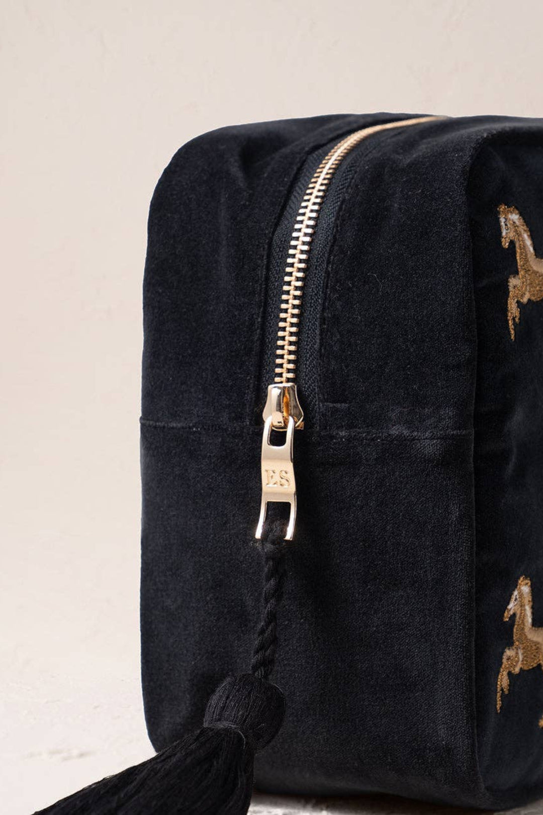 Elizabeth Scarlett Charcoal Wild Horses Wash Bag