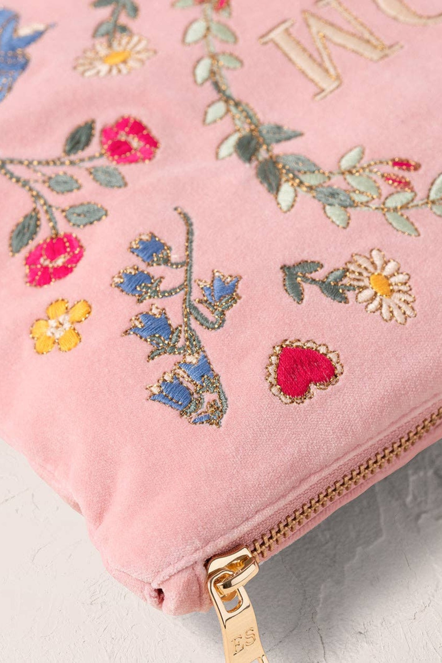 Elizabeth Scarlett Earth Goddess Mom Everyday Pouch