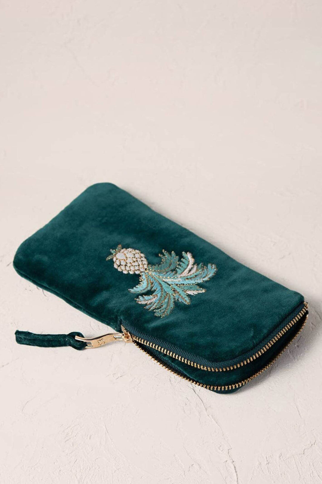 Elizabeth Scarlett Emerald Pineapples Velvet Glasses Case