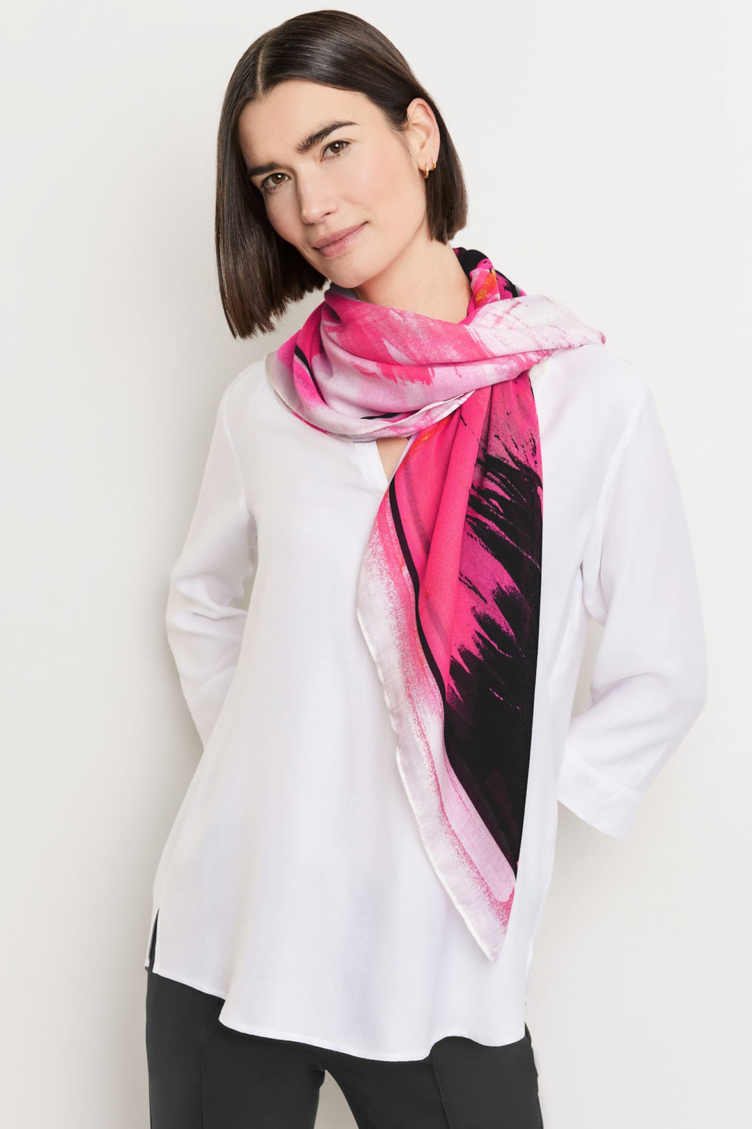 Gerry Weber 201017 Pink Abstract Flamingo Motif Scarf – Experience