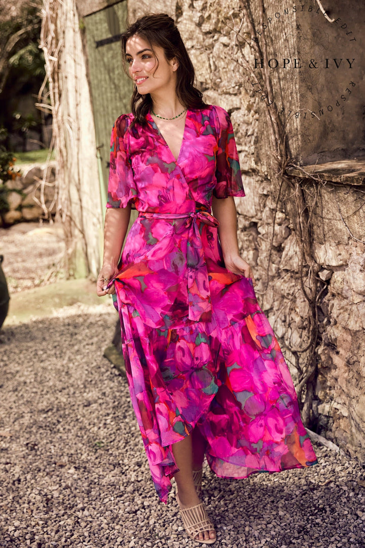 Hope & Ivy The Corinne Dress Pink Floral Print