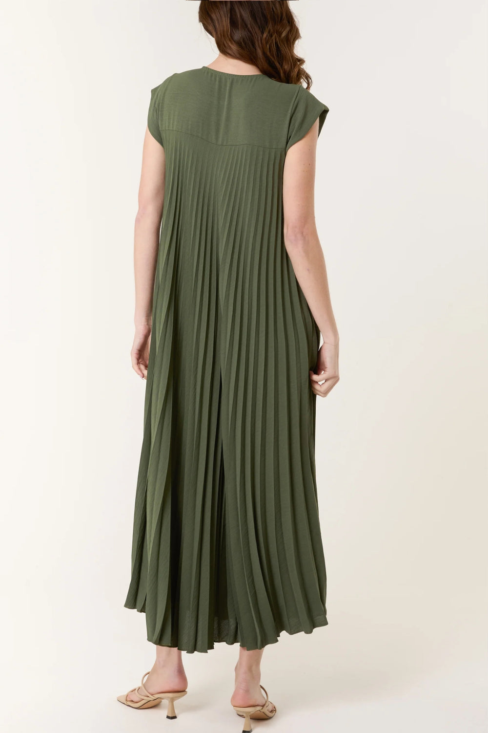 Khaki Green Pleated Maxi Dress Experience Boutique Khaki Green Pleated Maxi Dress Experience Boutique