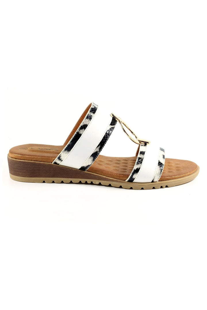 Lunar JLH394 White Bayswater Sandals