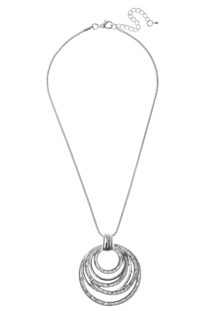 Multi-Tone Metallic Circle Pendant Necklace