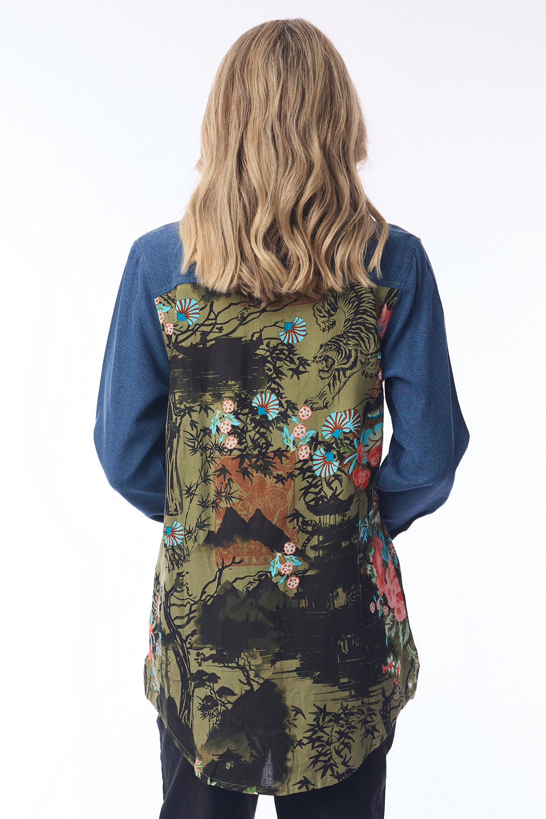 Orientique 62808 Keqioa Print Long Shirt at Experience Boutique