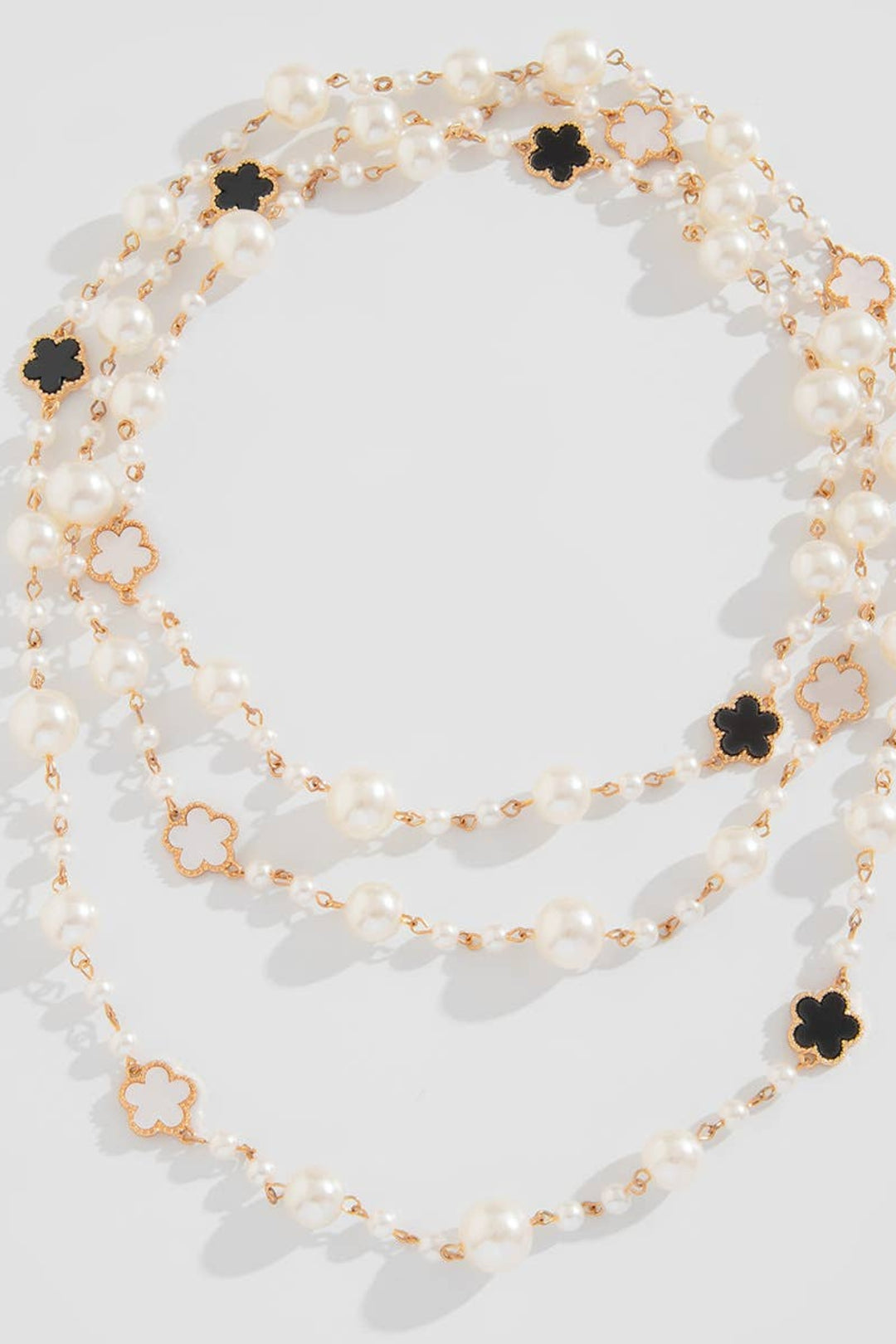 Timeless Pearl and Flower Layered Necklace in Ivory