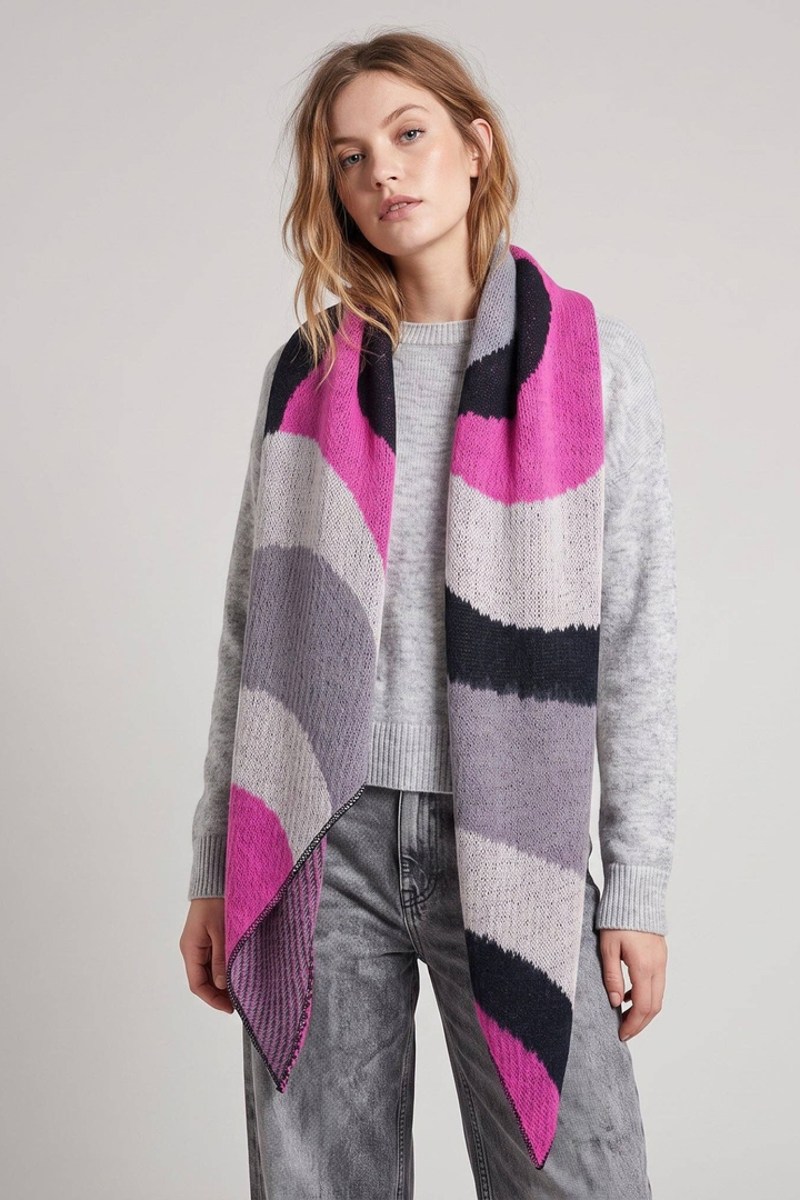Ramona Grey/Pink Waves Heavyweight Scarf: One-size