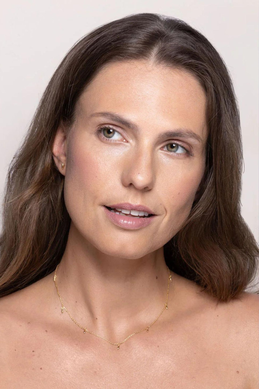 Vurchoo P1008 18K Gold Rice Grain Charm Necklace – Experience Boutique