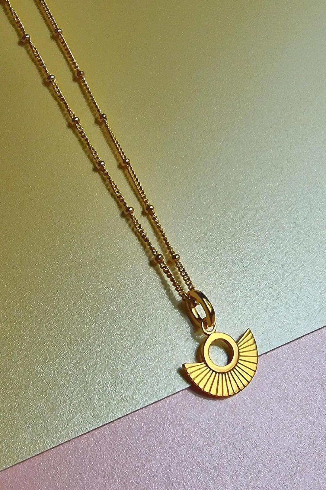 Vurchoo P1090 18K Gold Deco Fan Necklace