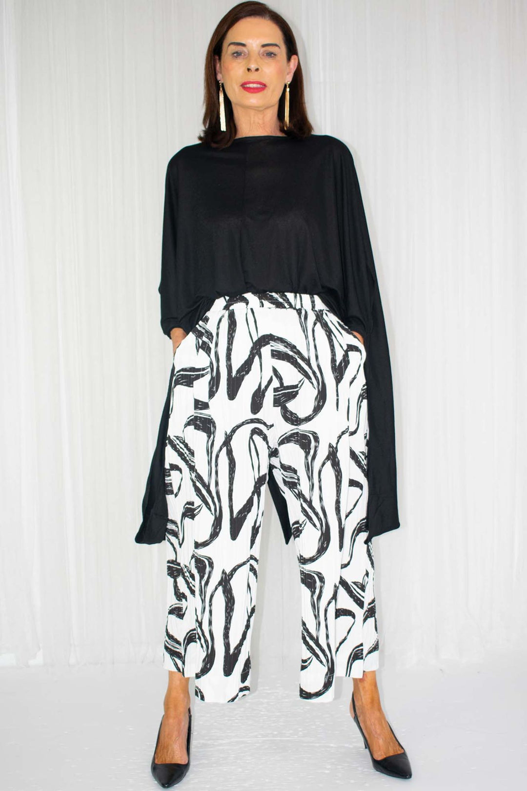 White & Black Swirl Print Wide Leg Cropped Trousers