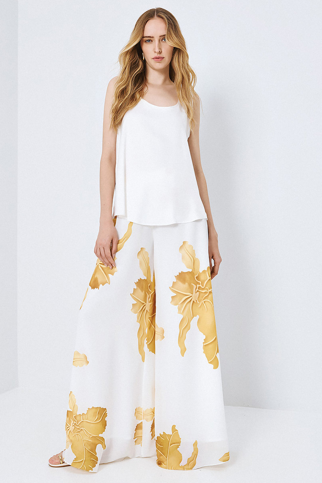 Access 63-2133-186 Off-white Satin Top