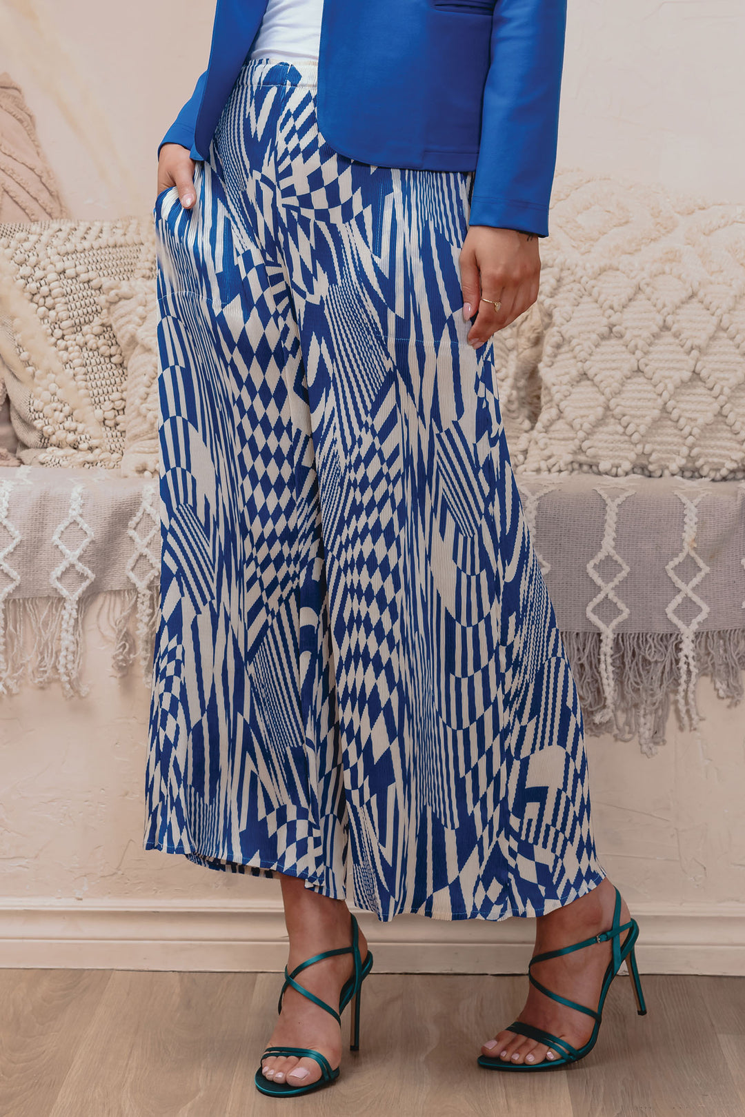 Alison Sheri 43430 Cobalt Blue & White Print Pleated Trousers - Experience Boutique