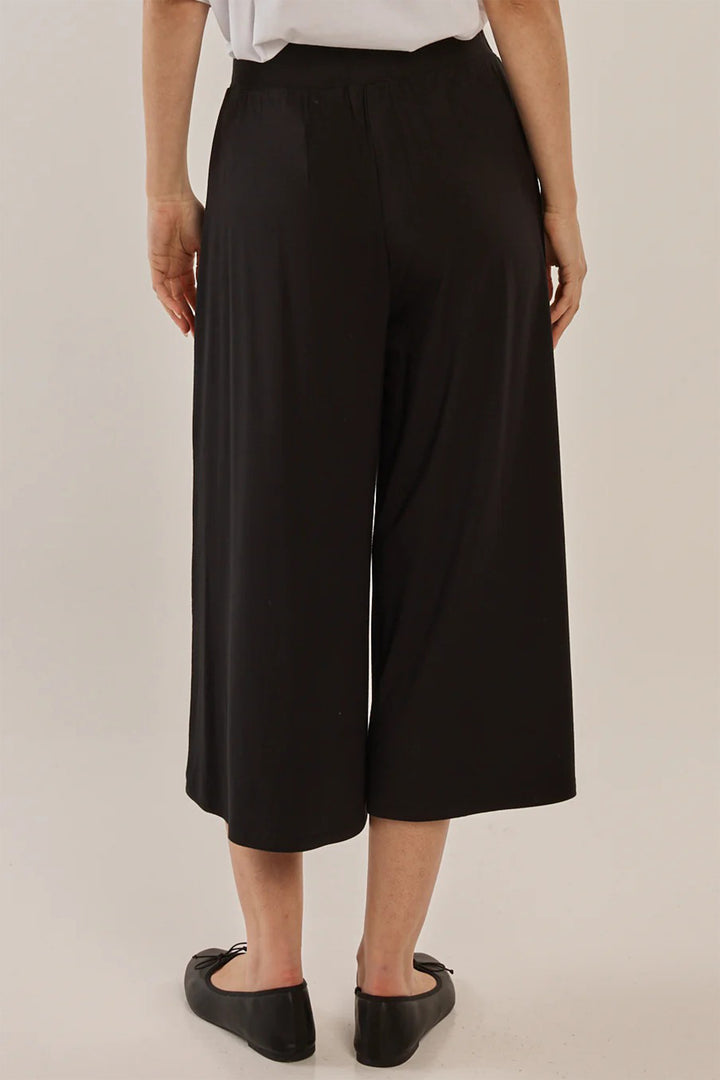 Betty Basics BB1108 Crystal Black Cropped Jogger Trousers