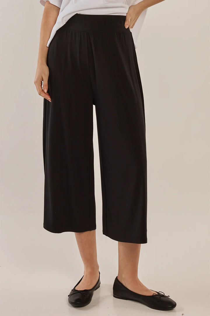 Betty Basics BB1108 Crystal Black Cropped Jogger Trousers