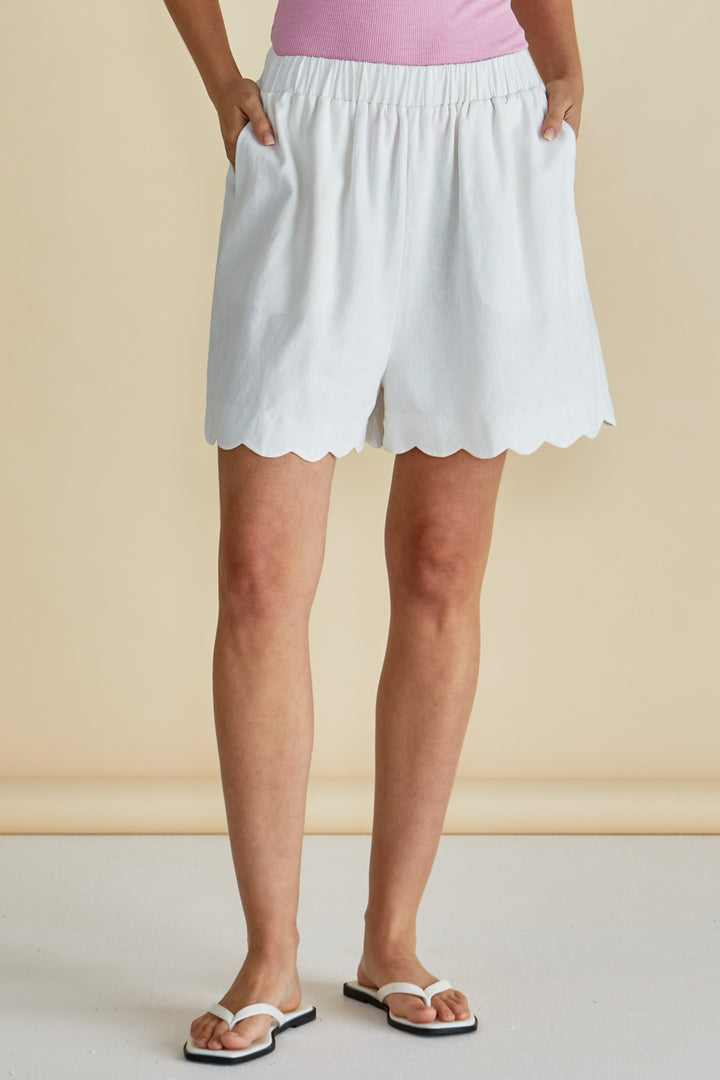 Betty Basics BB8512 Seraphina White Shorts