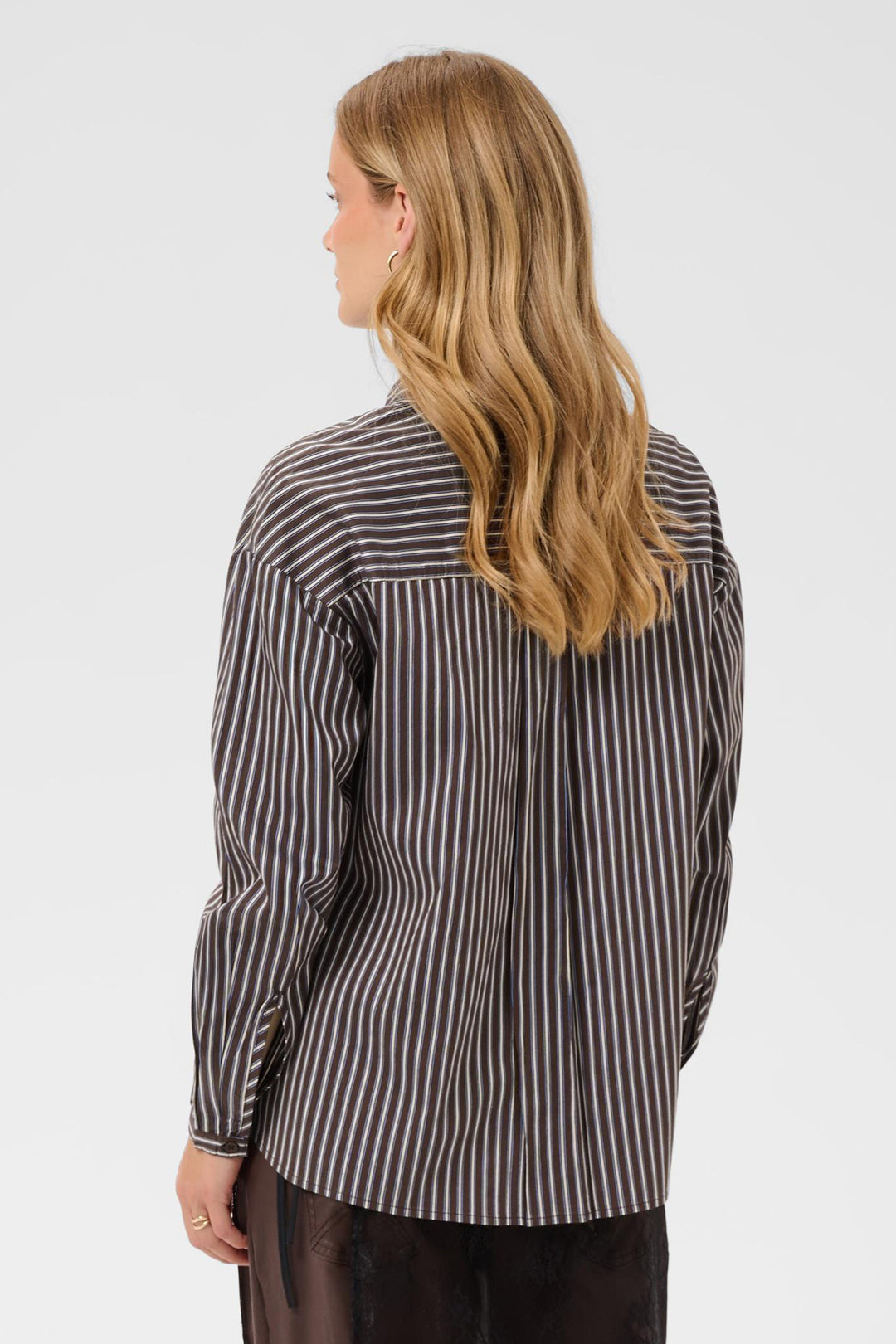 Cream Clothing CRMicca Fudge Brown Relaxed Stripe Shirt 10615595 1000173, back close up on model