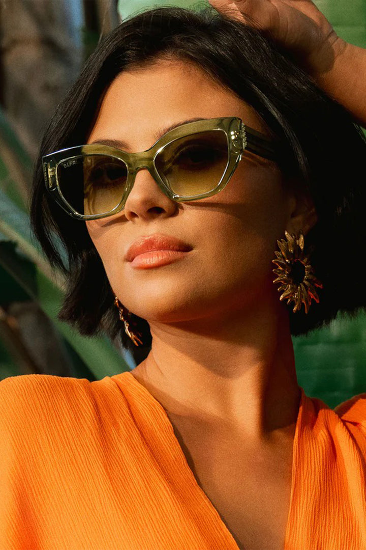 Diff The White Lotus Green Thailand Scratch-Resistant Sunglasses