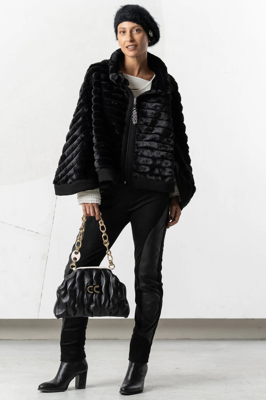 Elisa Cavaletti ELW256048710 Black Faux Suede Leggings