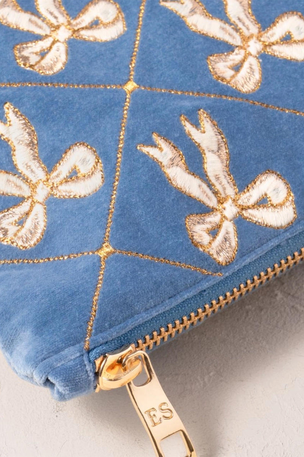 Elizabeth Scarlett Blue Lattice Bows Everyday Pouch