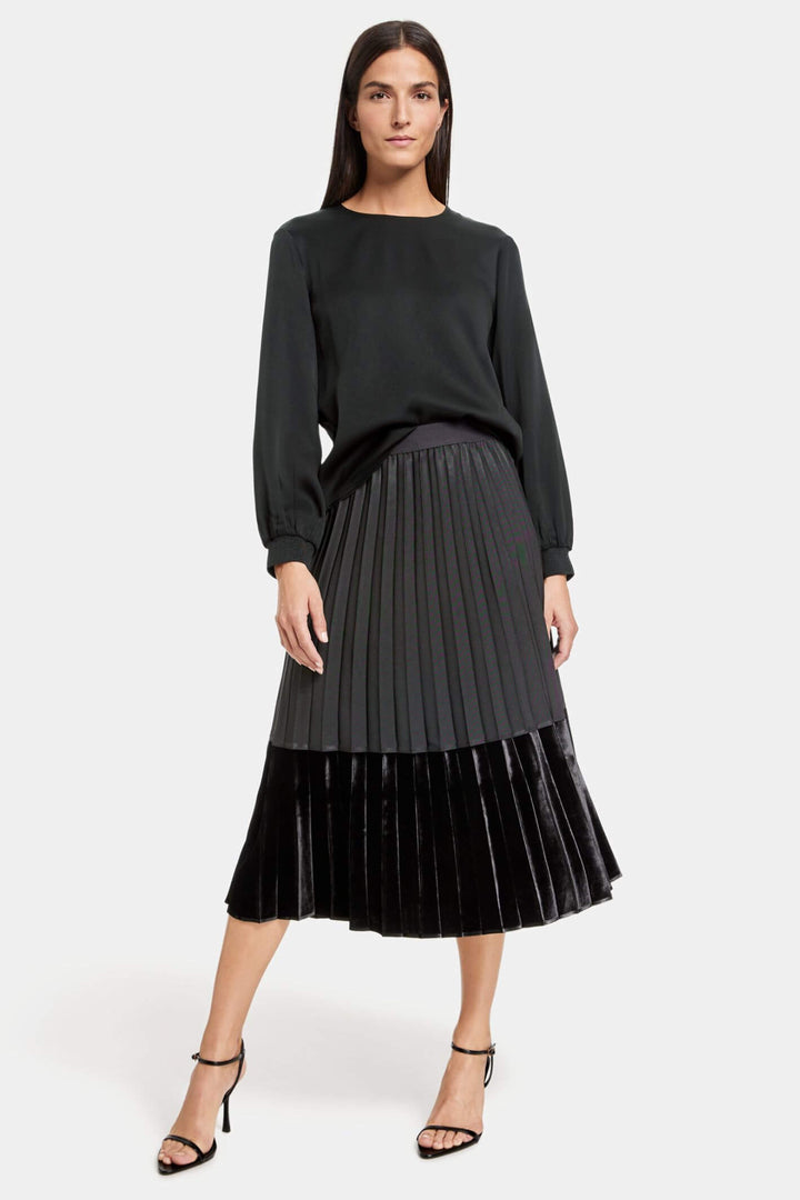 Gerry Weber 210024 Black Pleated Skirt