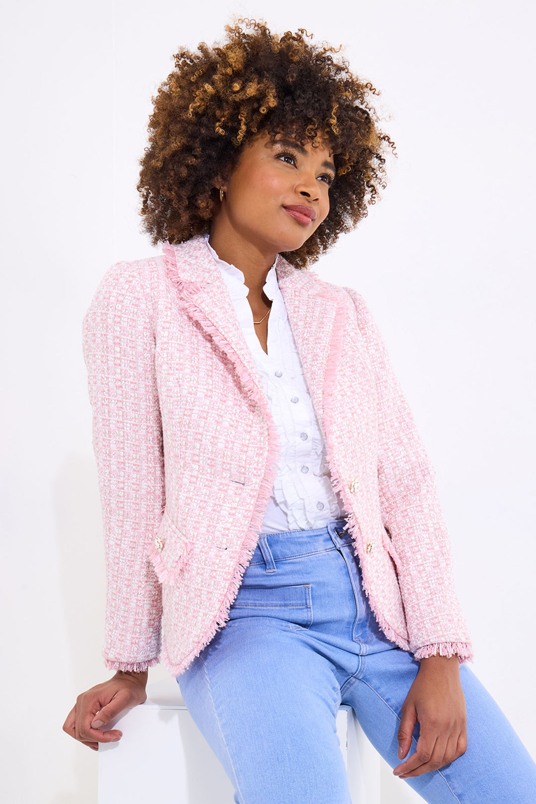Veste de tailleur en tweed à carreaux noir et blanc Veste de tailleur en tweed à carreaux noir et blanc