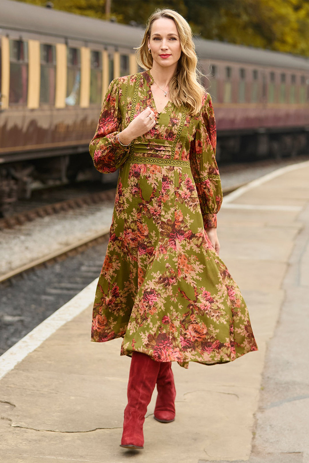 Joe Browns WF352A Green Vintage Roses Dress Experience Boutique Joe Browns WF352A Green Vintage Roses Dress Experience Boutique