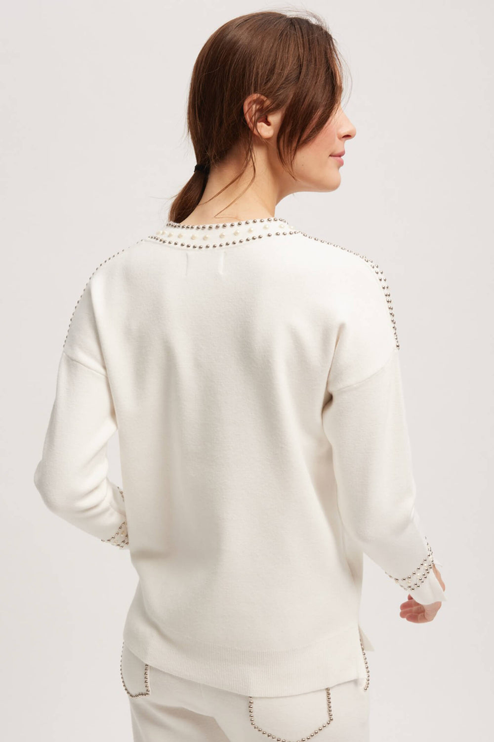 Leo & Ugo AW365 Off White Stud & Faux Pearl V-Neck Jumper - Experience Boutique