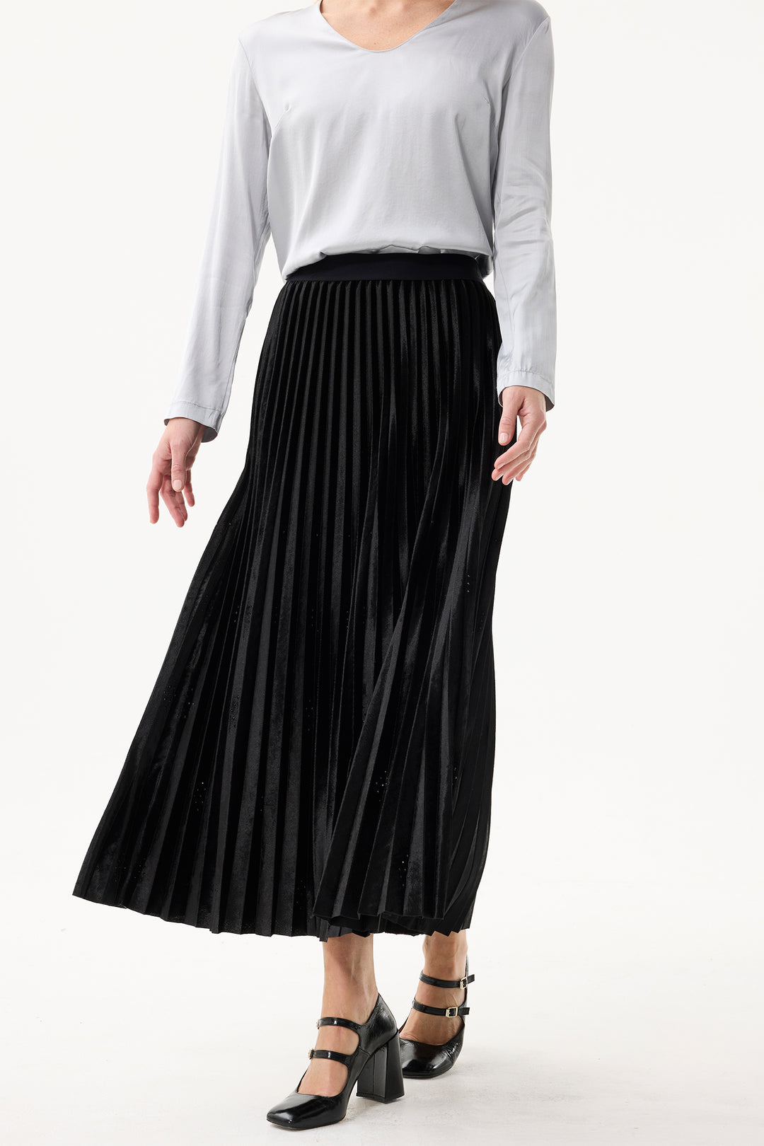 Leo & Ugo Skirt KHJ902 Black Pleated Crystal Detail Maxi Skirt