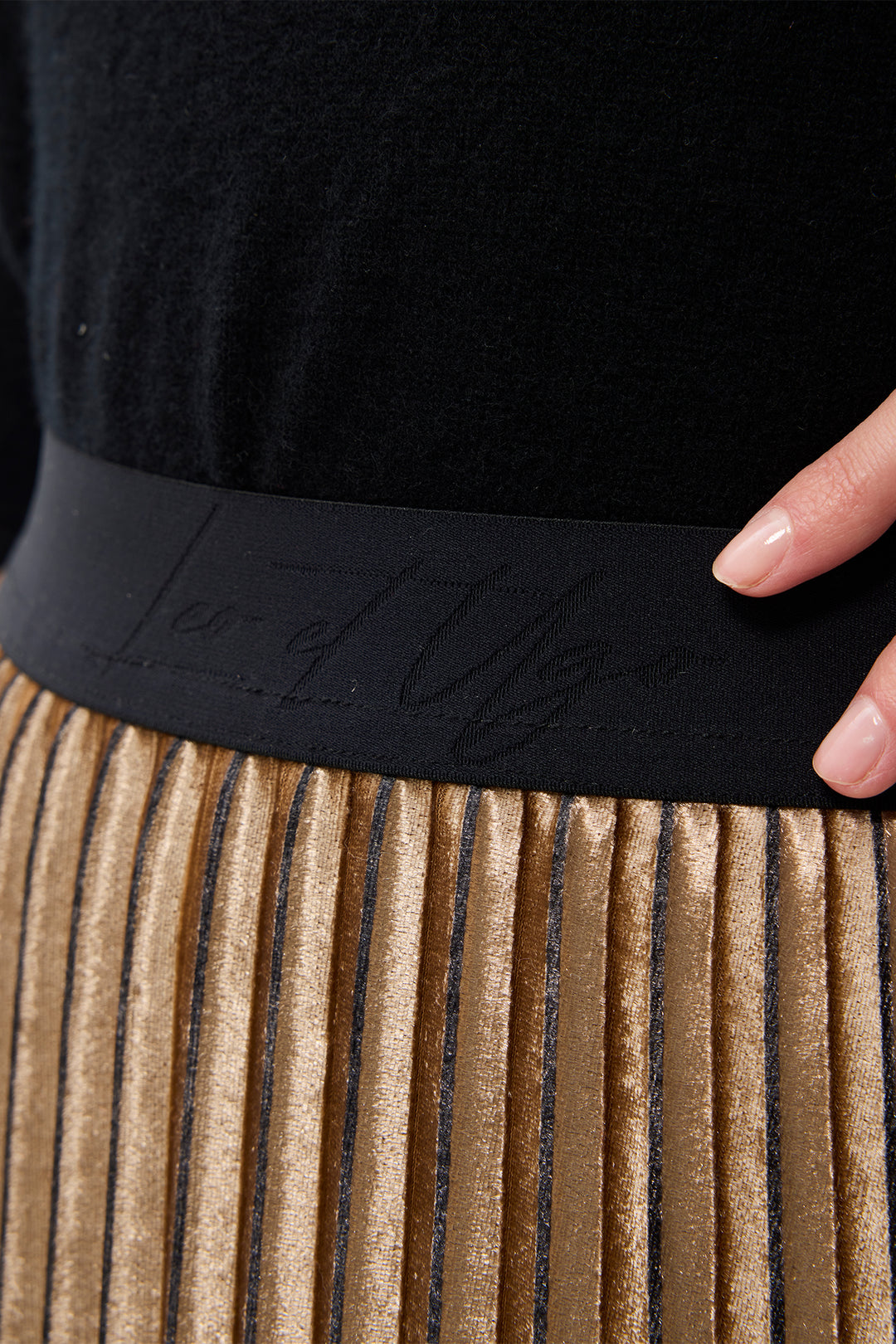Leo & Ugo Skirt KHJ952 Beige Pleated Pull-On Maxi Skirt