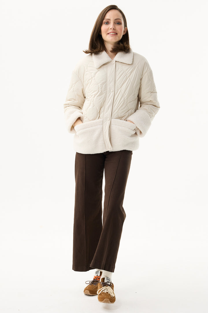 Leo & Ugo Top KH961 Cream Quilted Plush Detail Jacket