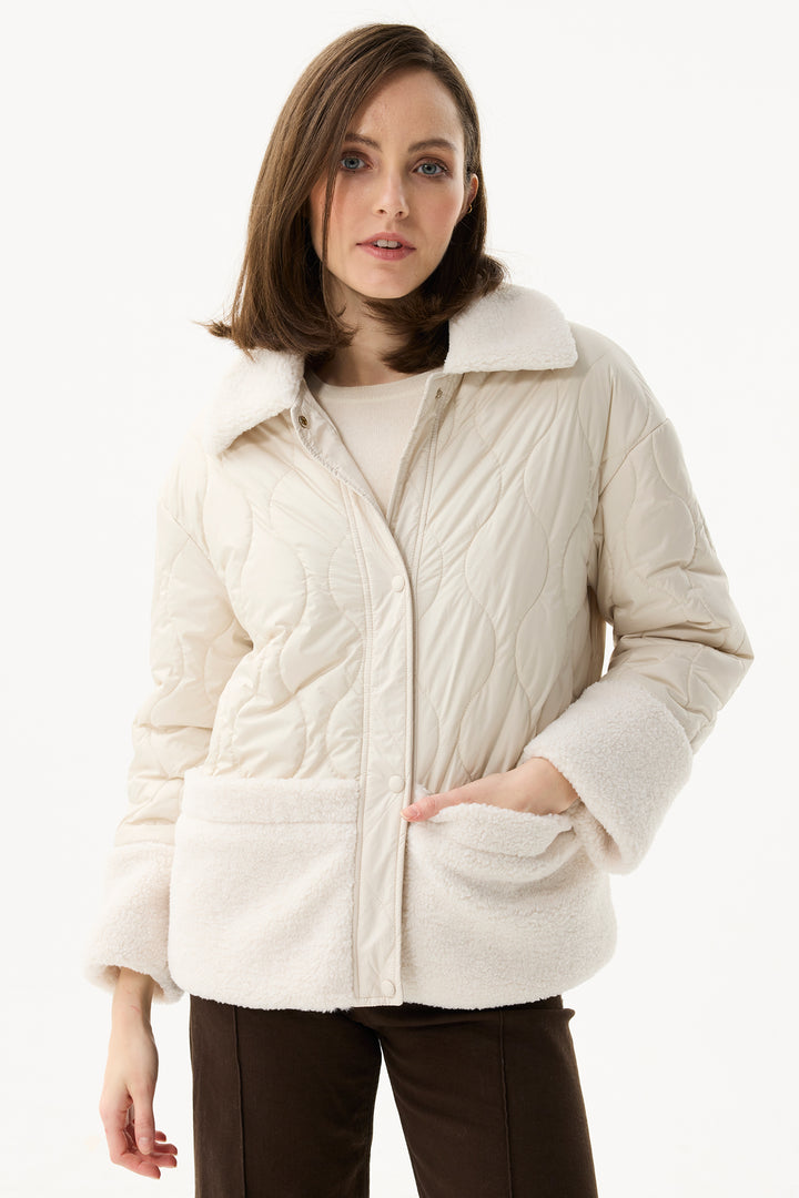 Leo & Ugo Top KH961 Cream Quilted Plush Detail Jacket