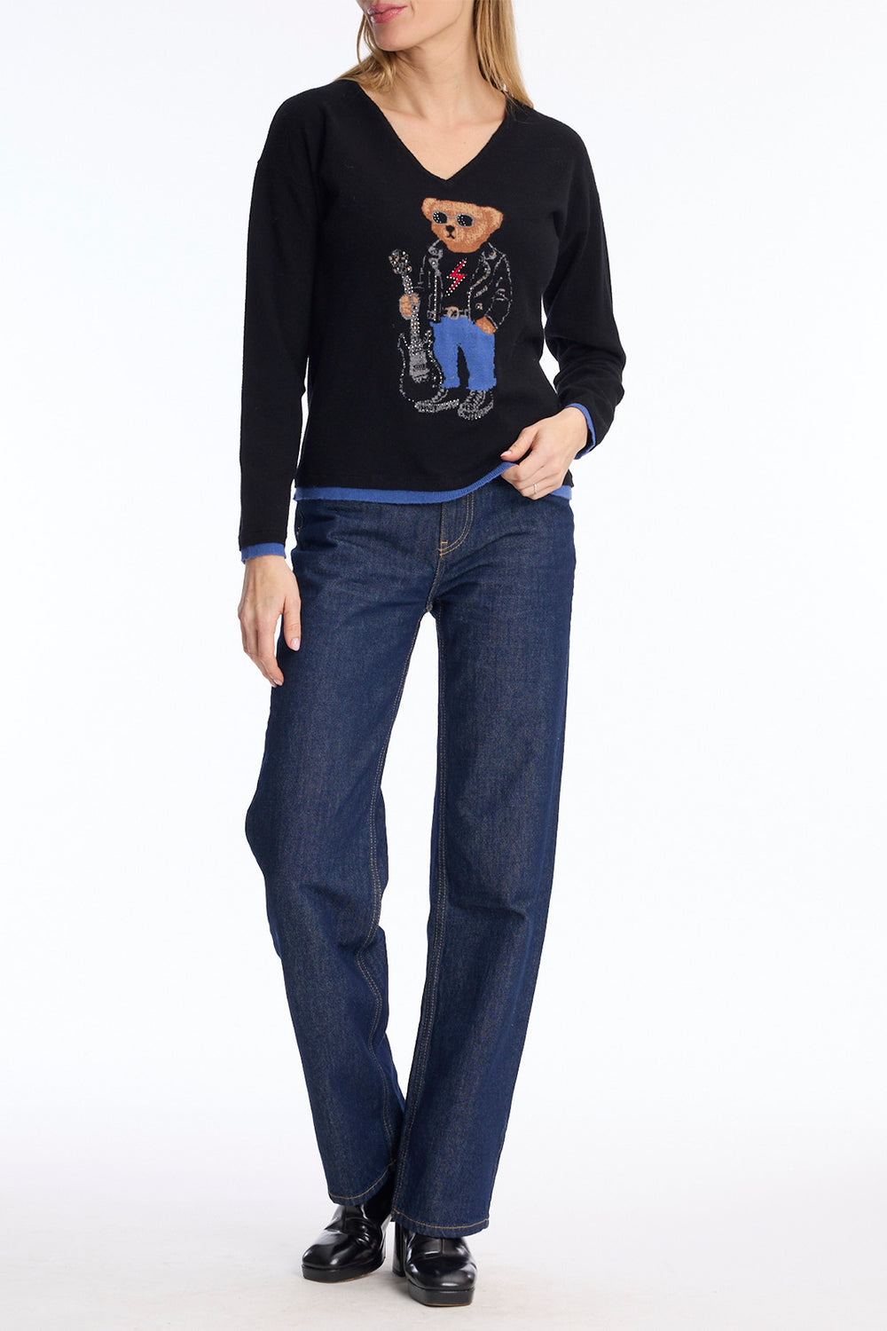 Leo & Ugo AH237 Black V-Neck Jumper, full length