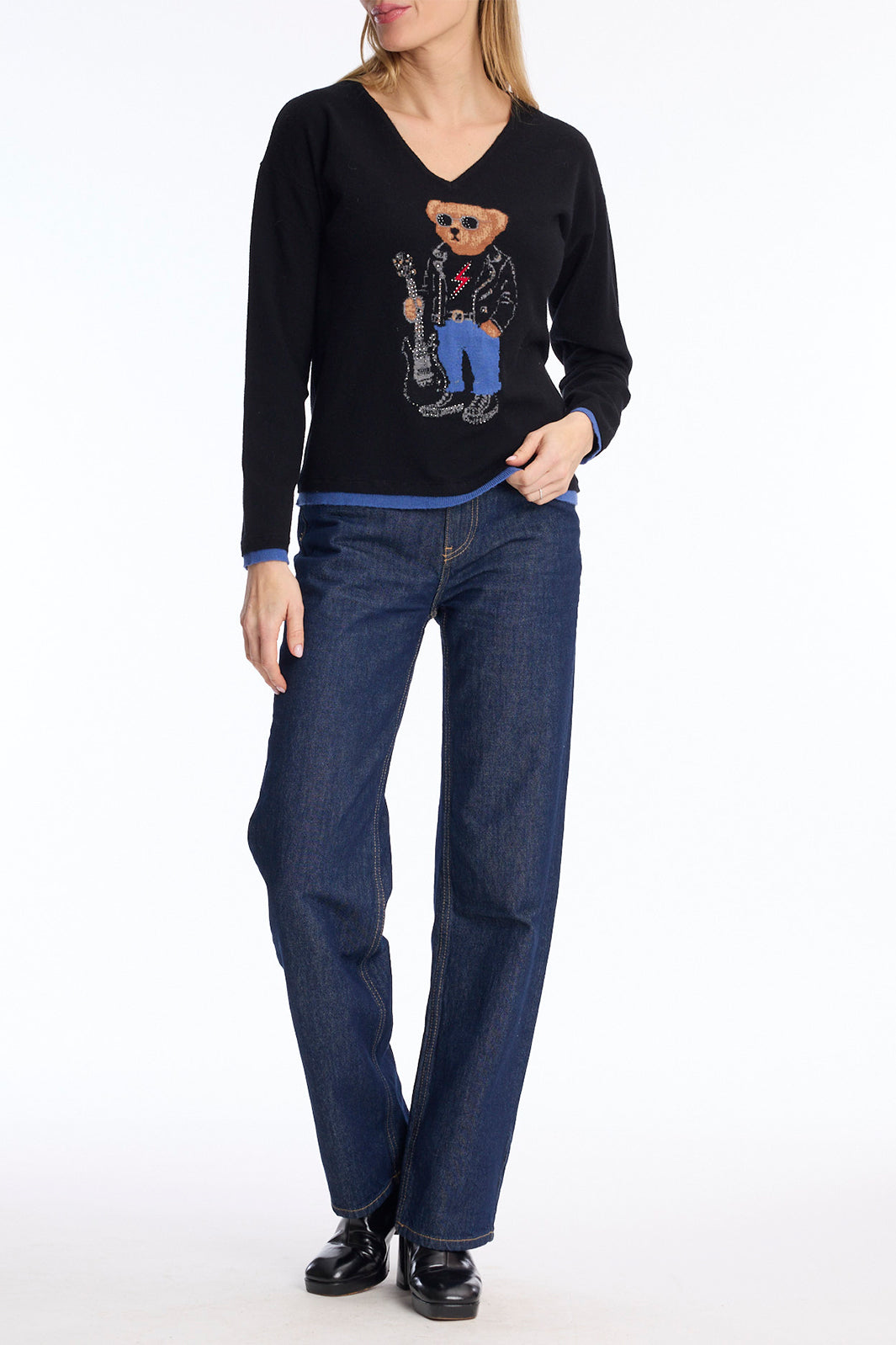 Leo &amp; Ugo AH237 Black V-Neck Jumper, full length