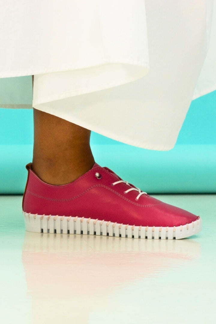 Lunar FLM011 Raspberry Flamborough Leather Shoes