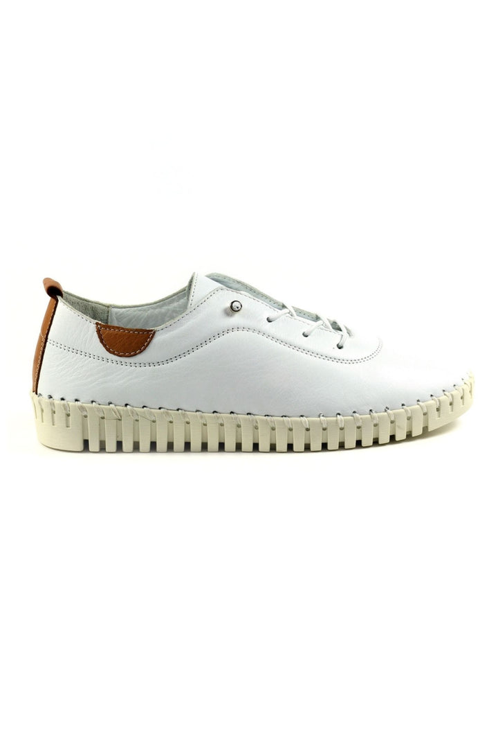 Lunar FLM011 White Flamborough Leather Shoes