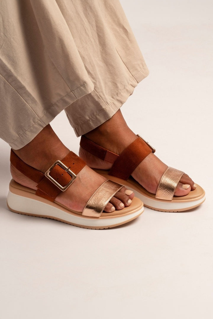Lunar JLY250 Dion Tan Brown Metallic Sandals