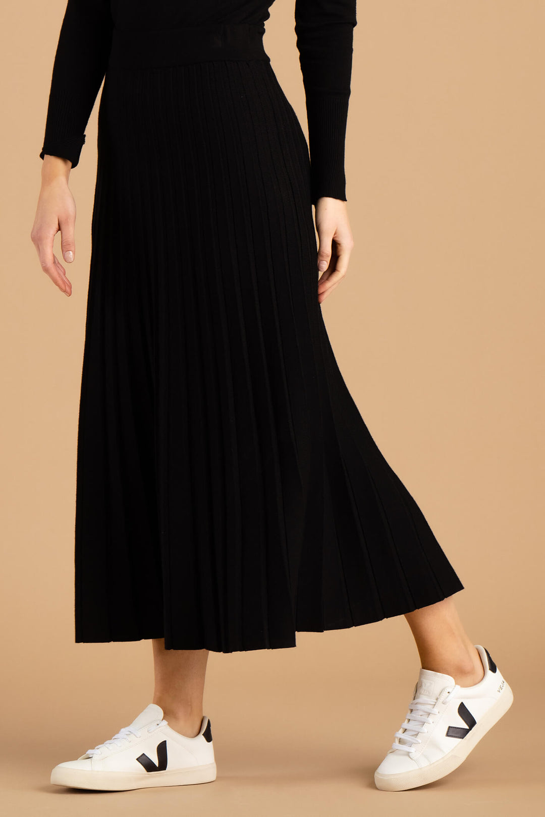 Marble Fashion 7123 101 Black Midi Pleated Skirt - Experience Boutique