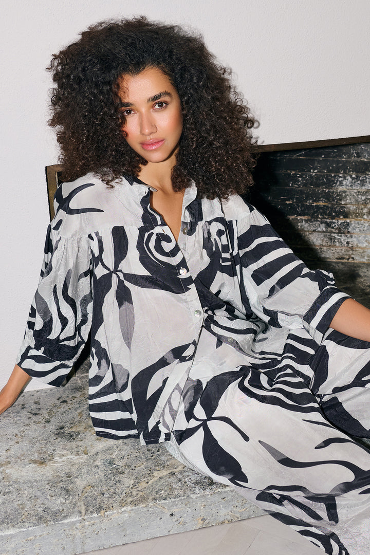 Noen 86278 90 Black Abstract Floral Print Shirt