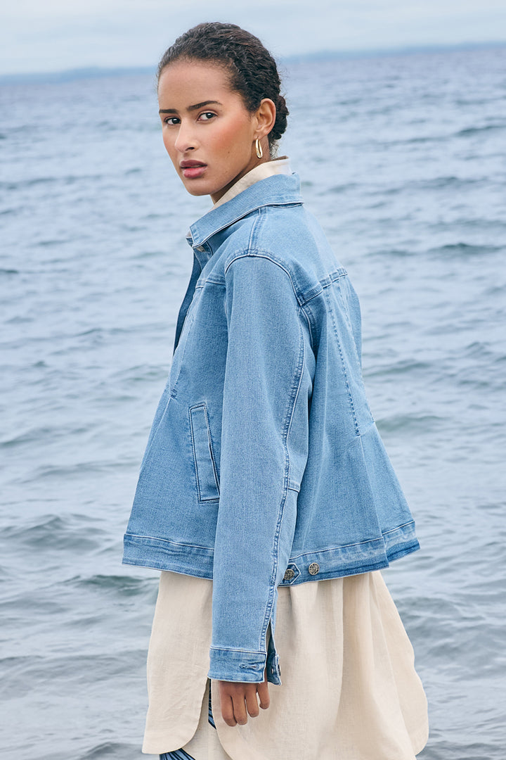 Noen 87192 61 Light Blue Wash Denim Jacket