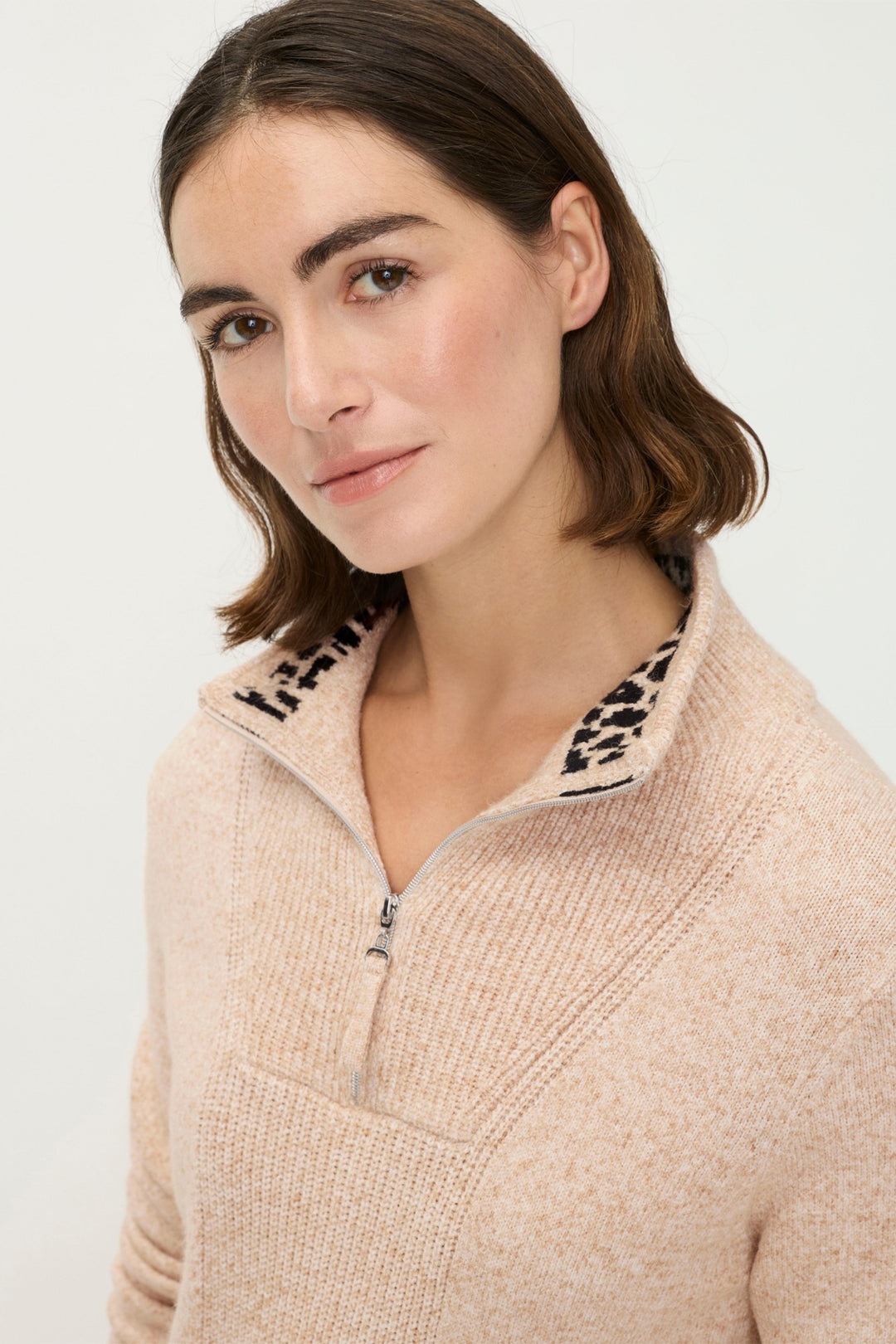 Olsen 11004724 Warm Biscuit Beige Contrast Edge Jumper