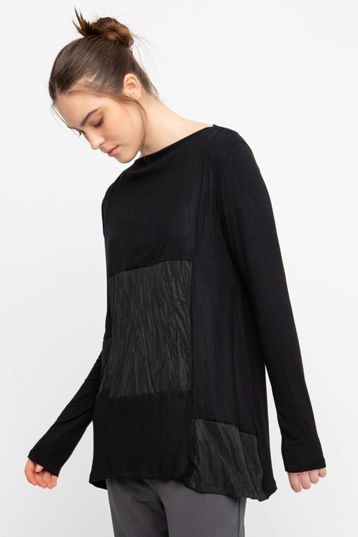 Ozai N Ku 744 049 Black Long Sleeve Crinkle Top - Experience Boutique