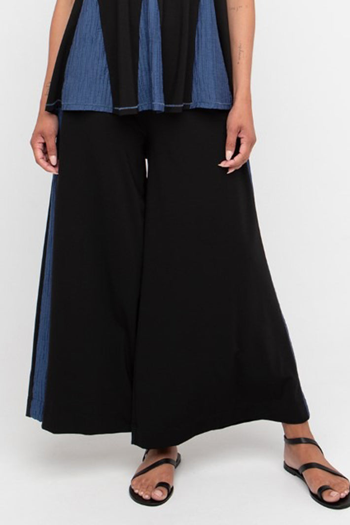 Ozai N Ku 860474 Black Wide Leg Trousers