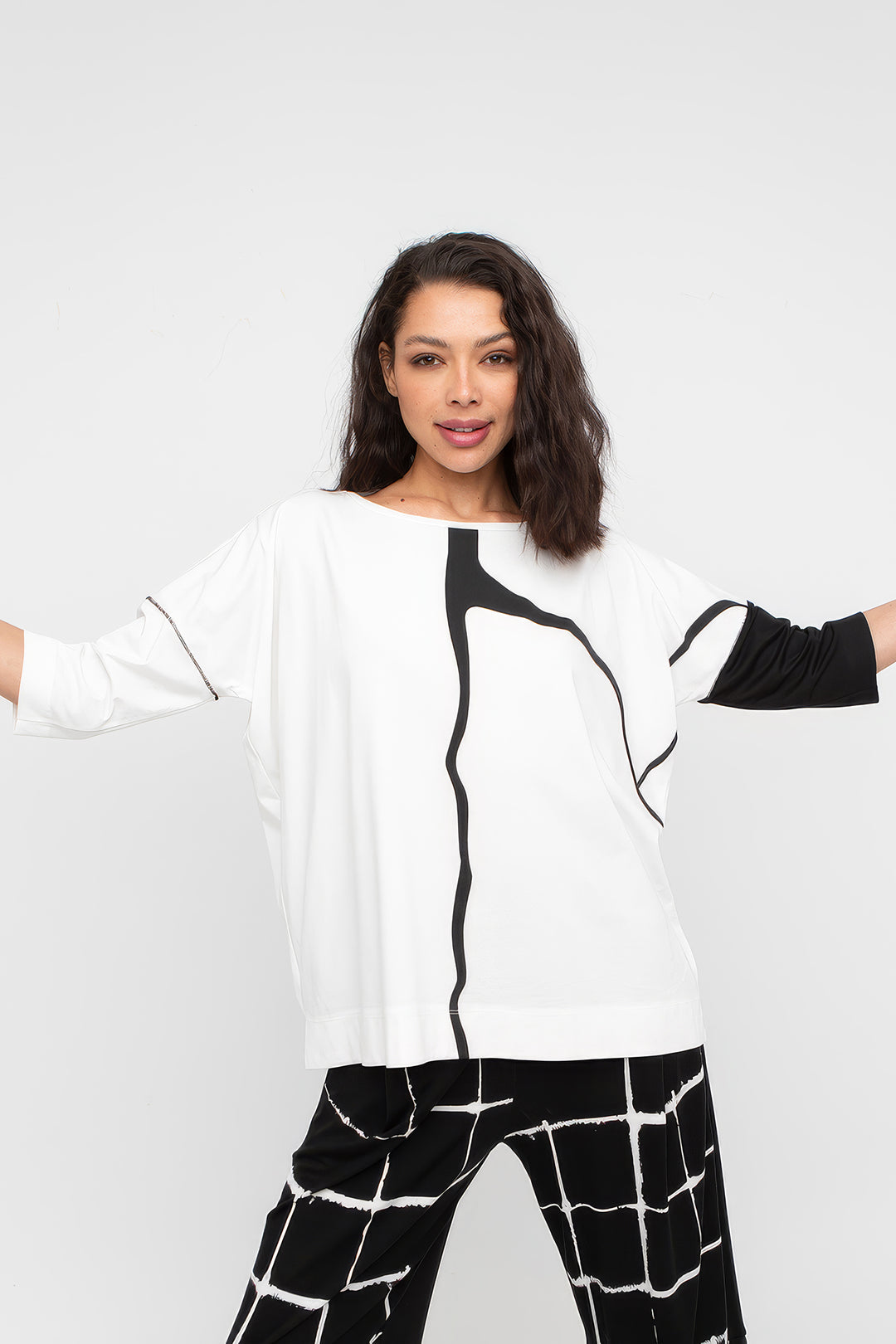 Ozai N Ku 860824 White Black Print Top